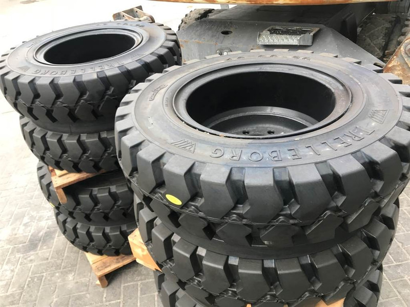 Trelleborg 12.00-20 Dual excavator solid-Tyre/Reifen/Banden - Pneumatiky a disky pre Stavebné stroje: obrázok 5 Trelleborg 12.00-20 Dual excavator solid-Tyre/Reifen/Banden - Pneumatiky a disky pre Stavebné stroje: obrázok 5