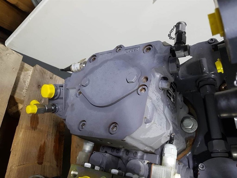 Vögele 2013562-Linde HPV75-02L 2553-Drive pump/Fahrpumpe - Hydraulika: obrázok 2 Vögele 2013562-Linde HPV75-02L 2553-Drive pump/Fahrpumpe - Hydraulika: obrázok 2