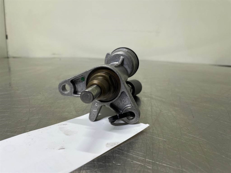 Volvo L30B-Z/X-Deutz TD2011L04I-04103662DX-Fuel pump - Motor pre Stavebné stroje: obrázok 3 Volvo L30B-Z/X-Deutz TD2011L04I-04103662DX-Fuel pump - Motor pre Stavebné stroje: obrázok 3