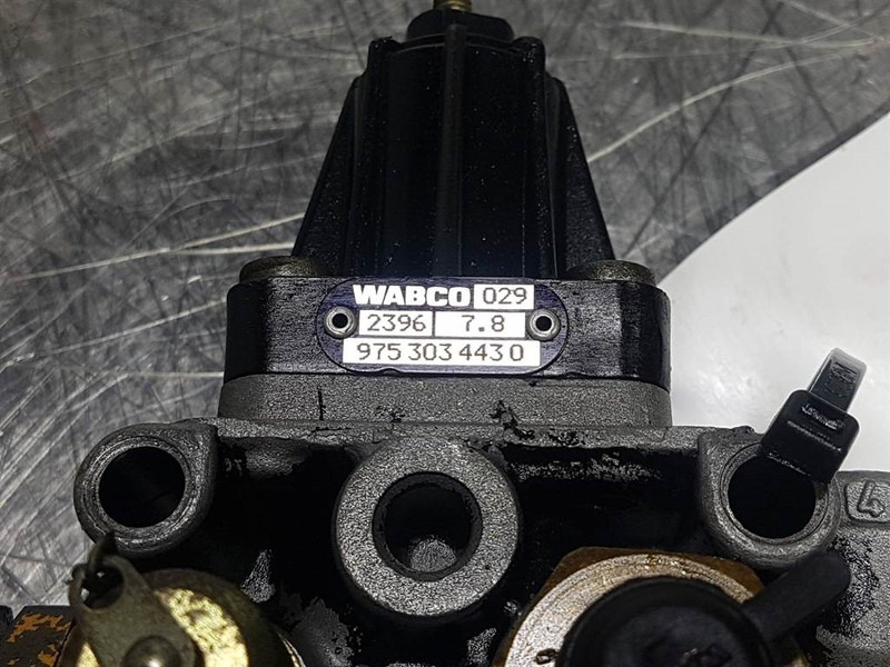 Werklust WG18 - Wabco 9753034430 - Pressure controller - Diely bŕzd pre Stavebné stroje: obrázok 3 Werklust WG18 - Wabco 9753034430 - Pressure controller - Diely bŕzd pre Stavebné stroje: obrázok 3