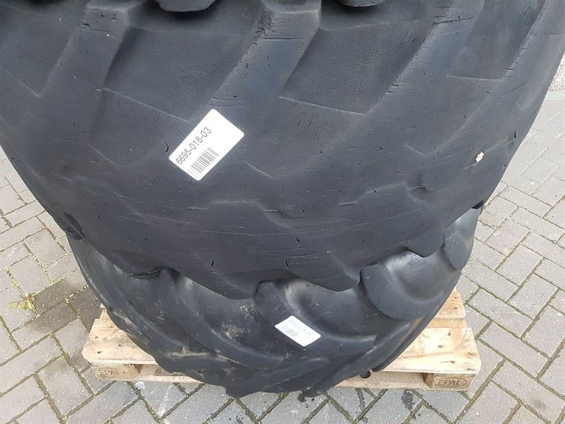 Zettelmeyer ZL801-BKT 480/70R24-Tire/Reifen/Band - Pneumatiky a disky pre Stavebné stroje: obrázok 4 Zettelmeyer ZL801-BKT 480/70R24-Tire/Reifen/Band - Pneumatiky a disky pre Stavebné stroje: obrázok 4