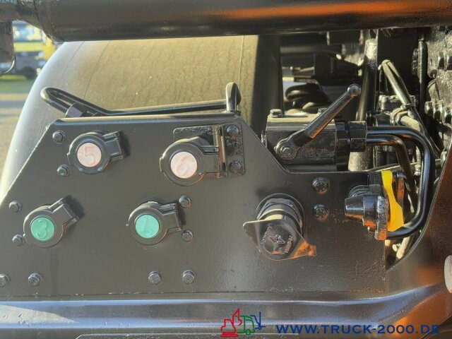 Unimog U 400 4x4 Winterdienst epoke Salzstreuer 238 PS - Nákladné auto: obrázok 4 Unimog U 400 4x4 Winterdienst epoke Salzstreuer 238 PS - Nákladné auto: obrázok 4