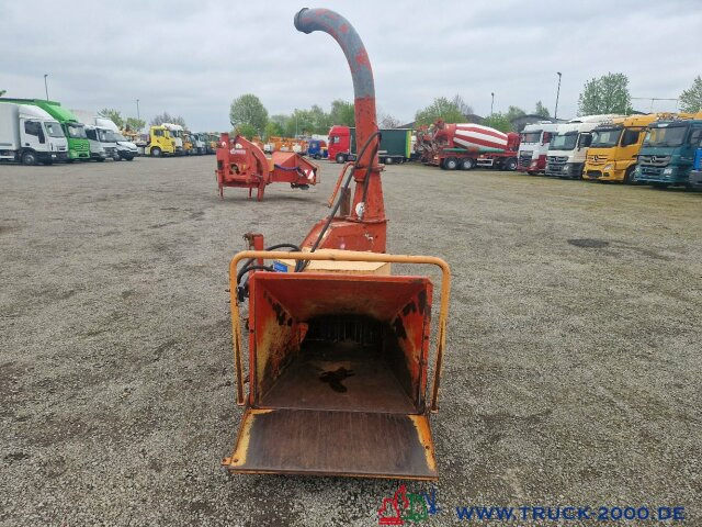 Unimog Dücker HF 760 Holz Häcksler Schredder Zapfwelle - Drtič konárov: obrázok 5 Unimog Dücker HF 760 Holz Häcksler Schredder Zapfwelle - Drtič konárov: obrázok 5