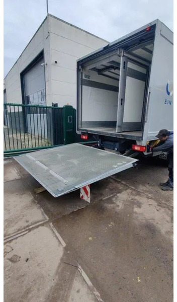 Dhollandia Tailgate / Loadboard / Laadklep / Achtersluitklep 2000 kg MBB / Palfinger / B.A.R. Cargolift - Zdvíhacia plošina: obrázok 1 Dhollandia Tailgate / Loadboard / Laadklep / Achtersluitklep 2000 kg MBB / Palfinger / B.A.R. Cargolift - Zdvíhacia plošina: obrázok 1