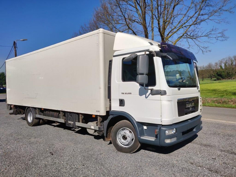 MAN TGL 12.220 TGL 12.220 bakwagen met laadklep euro5 - Skříňový nákladní auto: obrázok 2 MAN TGL 12.220 TGL 12.220 bakwagen met laadklep euro5 - Skříňový nákladní auto: obrázok 2