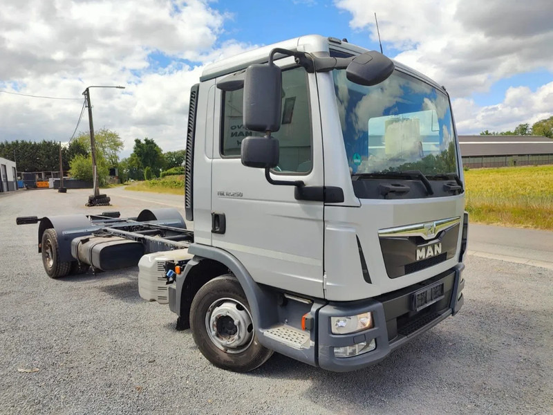 MAN TGL 12.250 Chassis cabine Euro6 - Podvozek s kabinou: obrázok 1 MAN TGL 12.250 Chassis cabine Euro6 - Podvozek s kabinou: obrázok 1