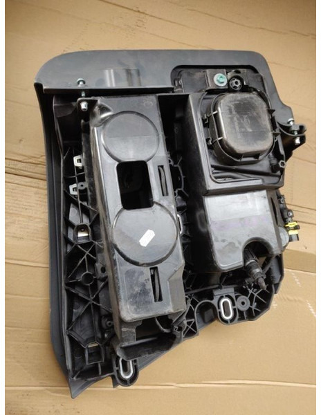 MAN koplamp / headlight TGL Euro6 - Svetlomety: obrázok 2 MAN koplamp / headlight TGL Euro6 - Svetlomety: obrázok 2