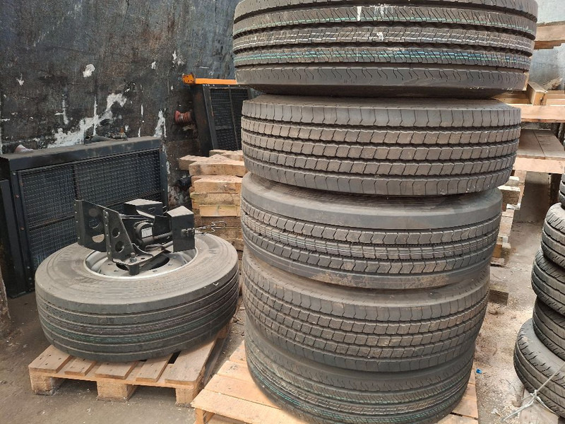 Diversen DIVERSE BANDEN MERKEN - Pneumatika: obrázok 2 Diversen DIVERSE BANDEN MERKEN - Pneumatika: obrázok 2