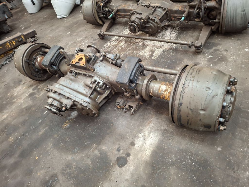 MAN KAT 8x8 complete AXLE SET - Náprava a diely: obrázok 4 MAN KAT 8x8 complete AXLE SET - Náprava a diely: obrázok 4