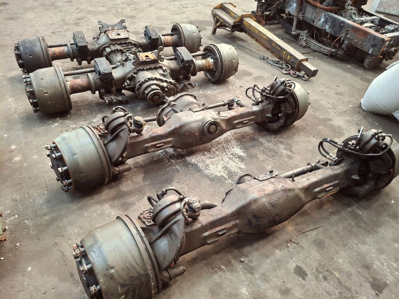 MAN KAT 8x8 complete AXLE SET - Náprava a diely: obrázok 1 MAN KAT 8x8 complete AXLE SET - Náprava a diely: obrázok 1