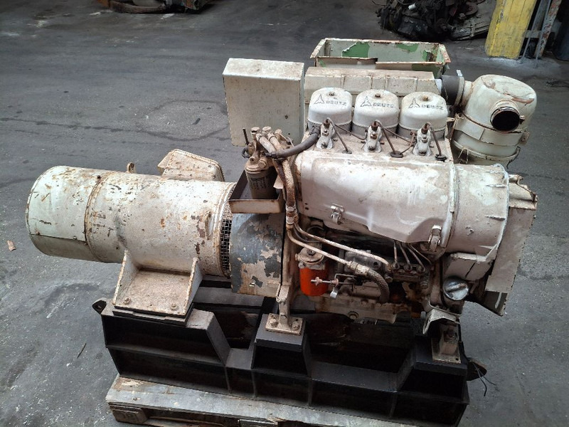 Deutz F3L912 - Náhradný diel: obrázok 1 Deutz F3L912 - Náhradný diel: obrázok 1