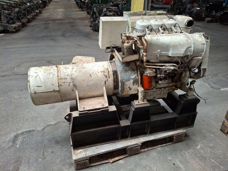 Deutz F3L912 - Náhradný diel: obrázok 4 Deutz F3L912 - Náhradný diel: obrázok 4