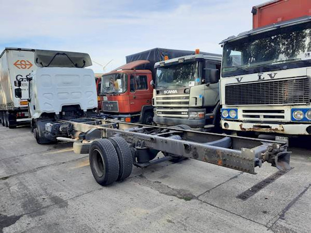 Renault MIDLUM 220 - Podvozek s kabinou: obrázok 2 Renault MIDLUM 220 - Podvozek s kabinou: obrázok 2