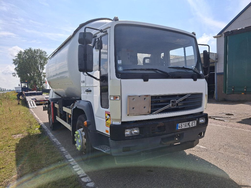 Volvo FL 250 GAS / LPG - Cisternové vozidlo: obrázok 2 Volvo FL 250 GAS / LPG - Cisternové vozidlo: obrázok 2