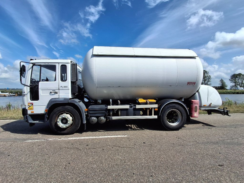 Volvo FL 250 GAS / LPG - Cisternové vozidlo: obrázok 4 Volvo FL 250 GAS / LPG - Cisternové vozidlo: obrázok 4