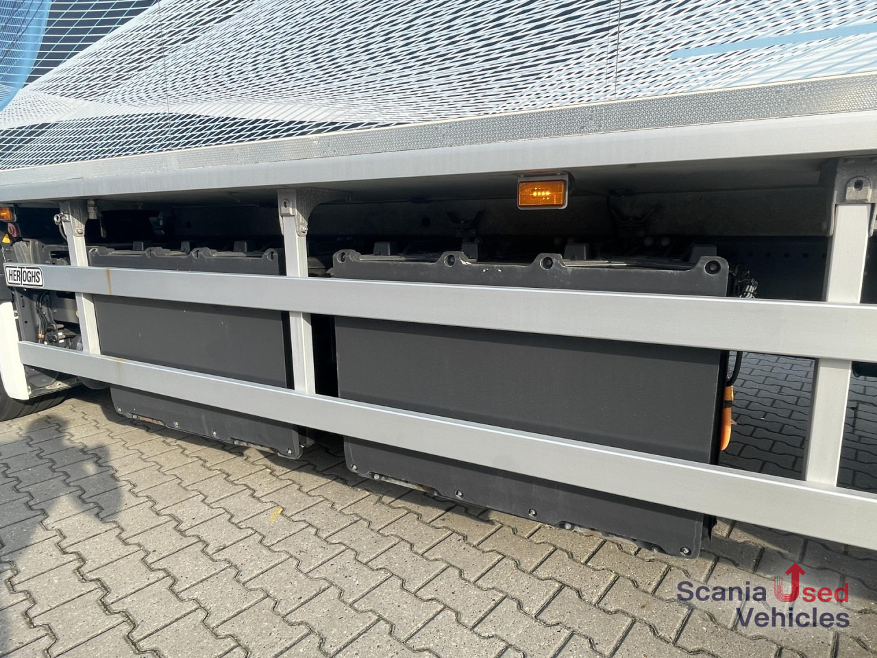 SCANIA 25P BEV B4x2NA ELECTRIC TAIL LIFT 2.5T 760X250X264 - Skříňový nákladní auto, Elektrické nákladné auto: obrázok 4 SCANIA 25P BEV B4x2NA ELECTRIC TAIL LIFT 2.5T 760X250X264 - Skříňový nákladní auto, Elektrické nákladné auto: obrázok 4