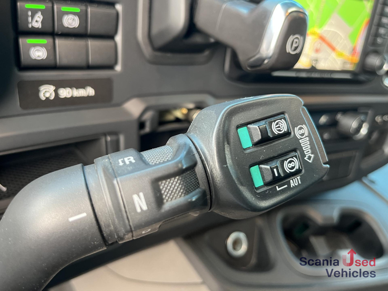 SCANIA P 320 B6x2*4NB RETARDER FULL AIR 8T 7.2x2.5x2.35M - Skříňový nákladní auto: obrázok 5 SCANIA P 320 B6x2*4NB RETARDER FULL AIR 8T 7.2x2.5x2.35M - Skříňový nákladní auto: obrázok 5