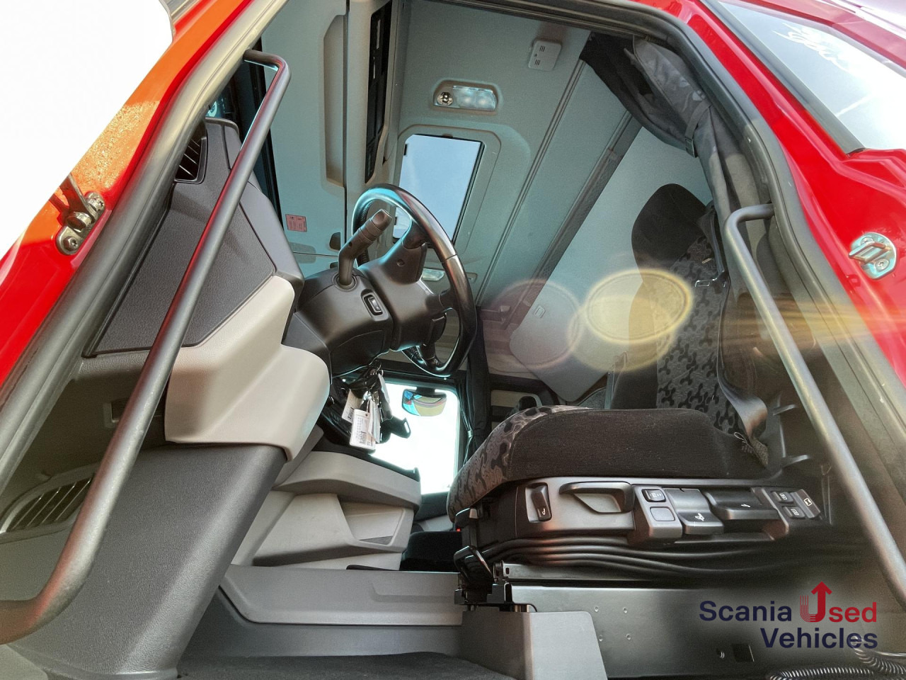 SCANIA R 410 A4x2NA RETARDER LED NAVI - Ťahač: obrázok 4 SCANIA R 410 A4x2NA RETARDER LED NAVI - Ťahač: obrázok 4