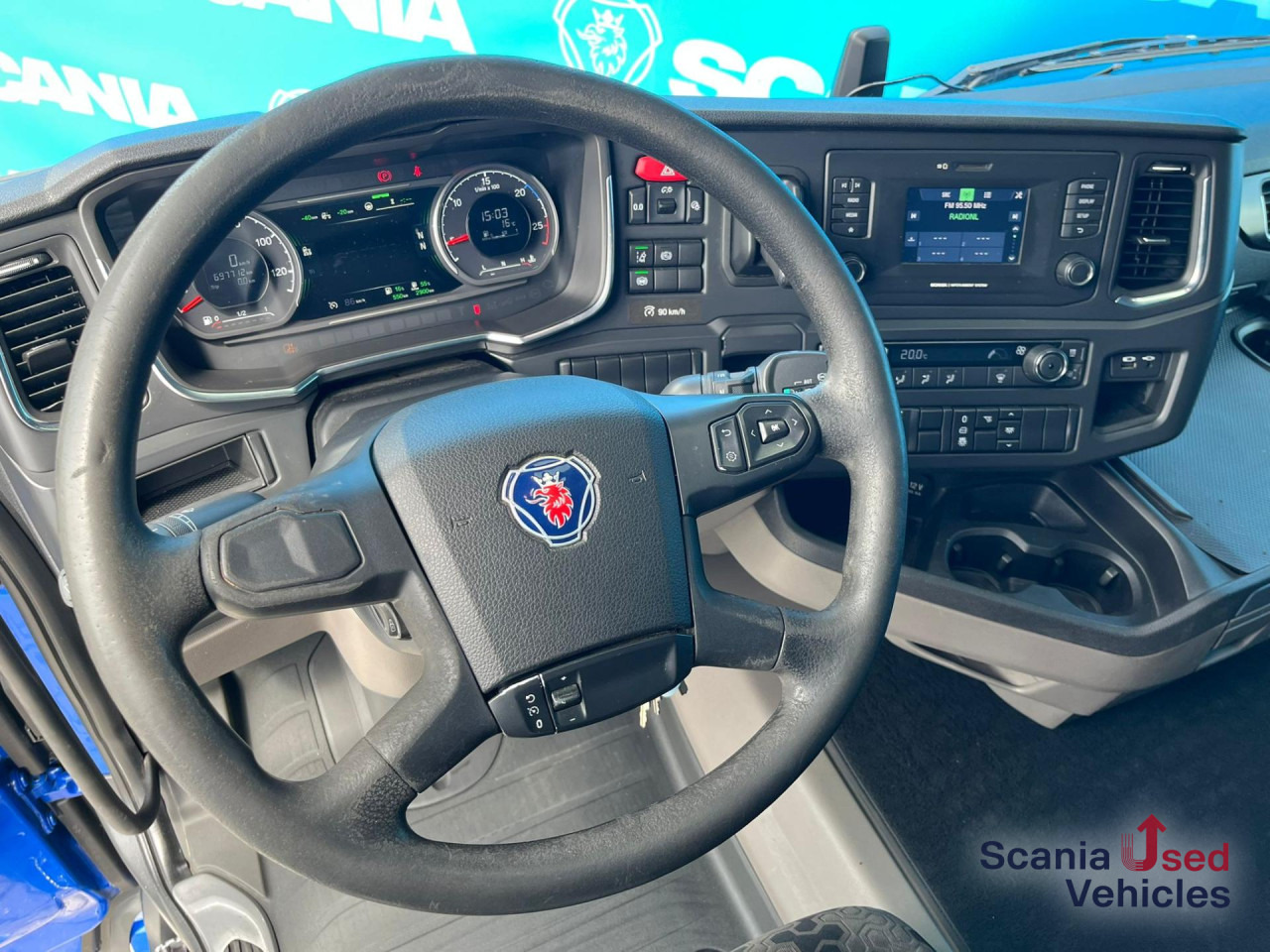 SCANIA R 450 A4x2EB MEGA / VOLUME DIFF-LOCK PTOV AIRCO - Ťahač: obrázok 3 SCANIA R 450 A4x2EB MEGA / VOLUME DIFF-LOCK PTOV AIRCO - Ťahač: obrázok 3