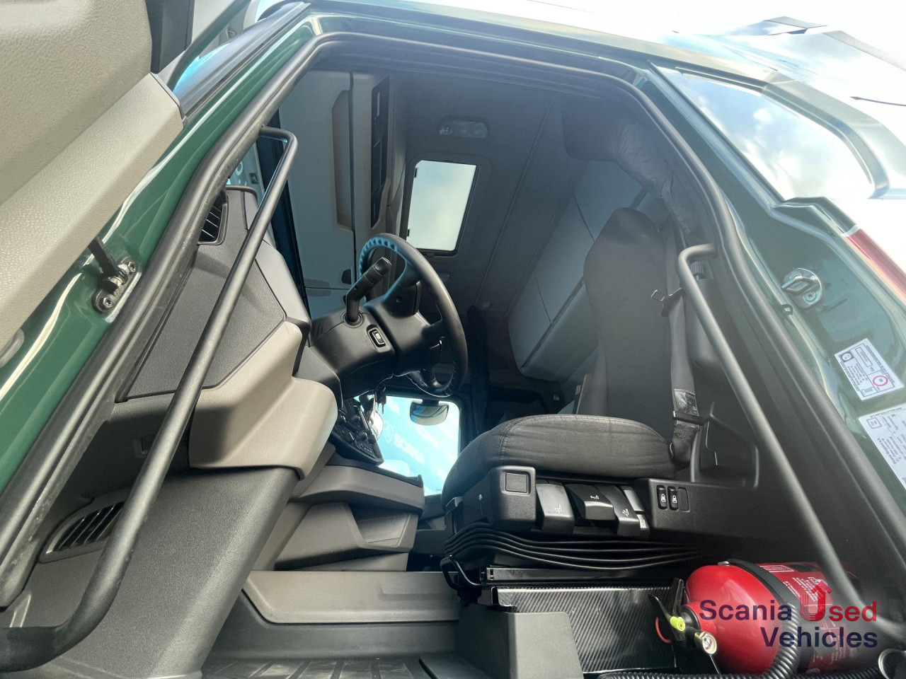 SCANIA R 450 A4x2NA DIFF-L RETARDER ADR-FL PARK AIRCO - Ťahač: obrázok 4 SCANIA R 450 A4x2NA DIFF-L RETARDER ADR-FL PARK AIRCO - Ťahač: obrázok 4