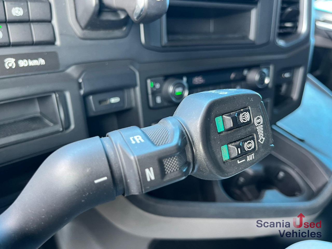 SCANIA R 450 A4x2NA RETARDER DIFF-L PARK COOL SMART2 - Ťahač: obrázok 4 SCANIA R 450 A4x2NA RETARDER DIFF-L PARK COOL SMART2 - Ťahač: obrázok 4