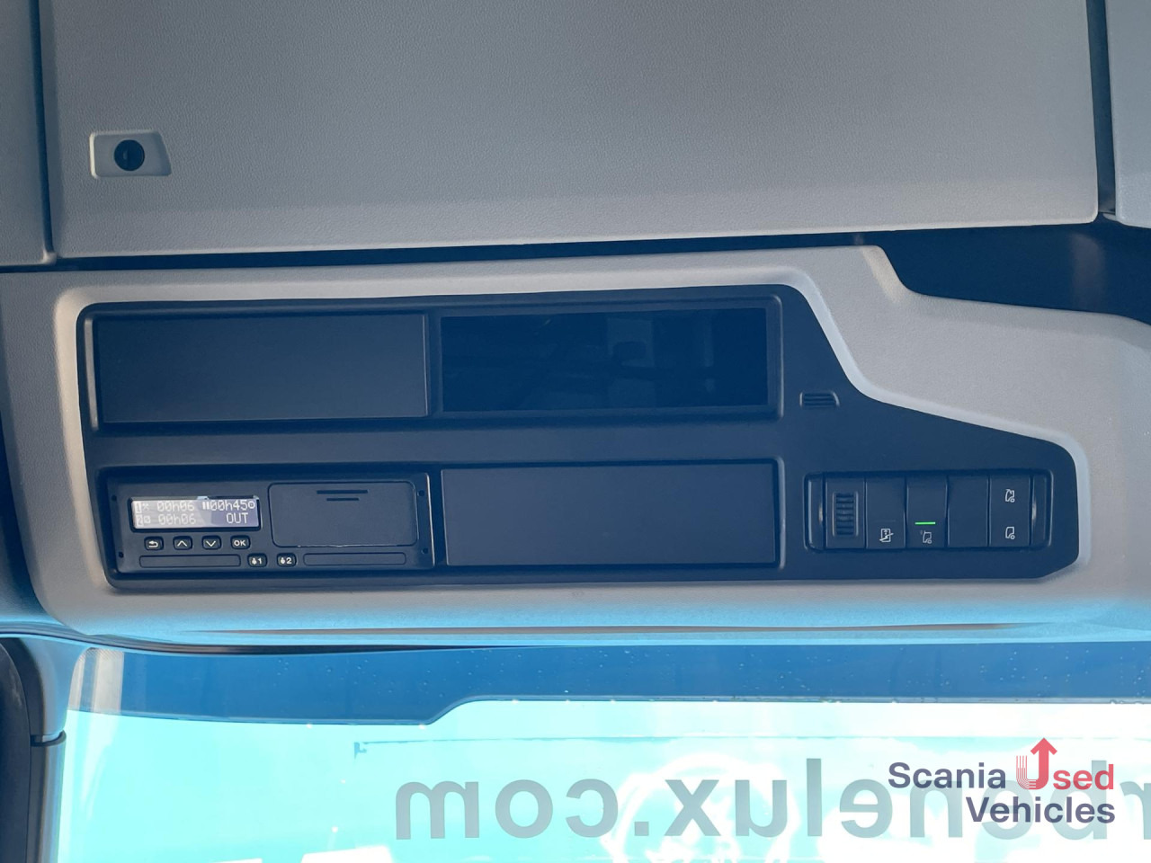 SCANIA R 450 A4x2NB RETARDER DIFF-L FULL AIR LED SMART2 - Ťahač: obrázok 5 SCANIA R 450 A4x2NB RETARDER DIFF-L FULL AIR LED SMART2 - Ťahač: obrázok 5