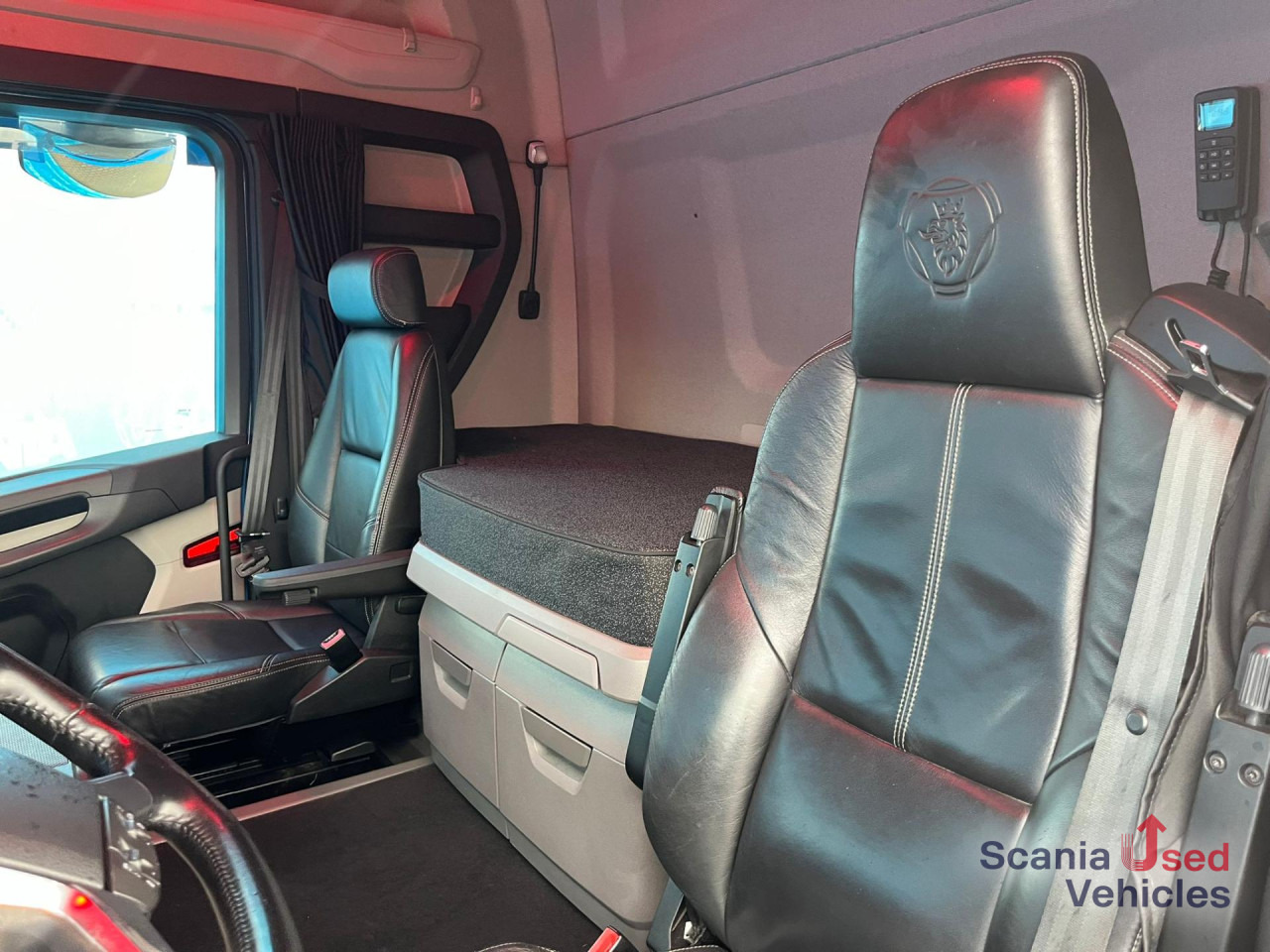 SCANIA R 450 A4x2NB RETARDER DIFF-L KIPPER HYDRO ADR-FL - Ťahač: obrázok 3 SCANIA R 450 A4x2NB RETARDER DIFF-L KIPPER HYDRO ADR-FL - Ťahač: obrázok 3