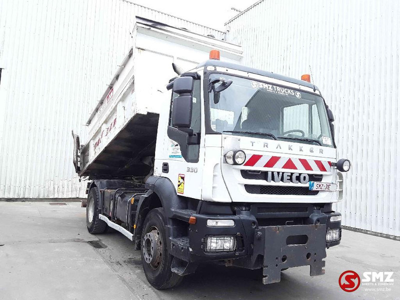Iveco Trakker 330 184"km snow equipment - Sklápač: obrázok 1 Iveco Trakker 330 184"km snow equipment - Sklápač: obrázok 1
