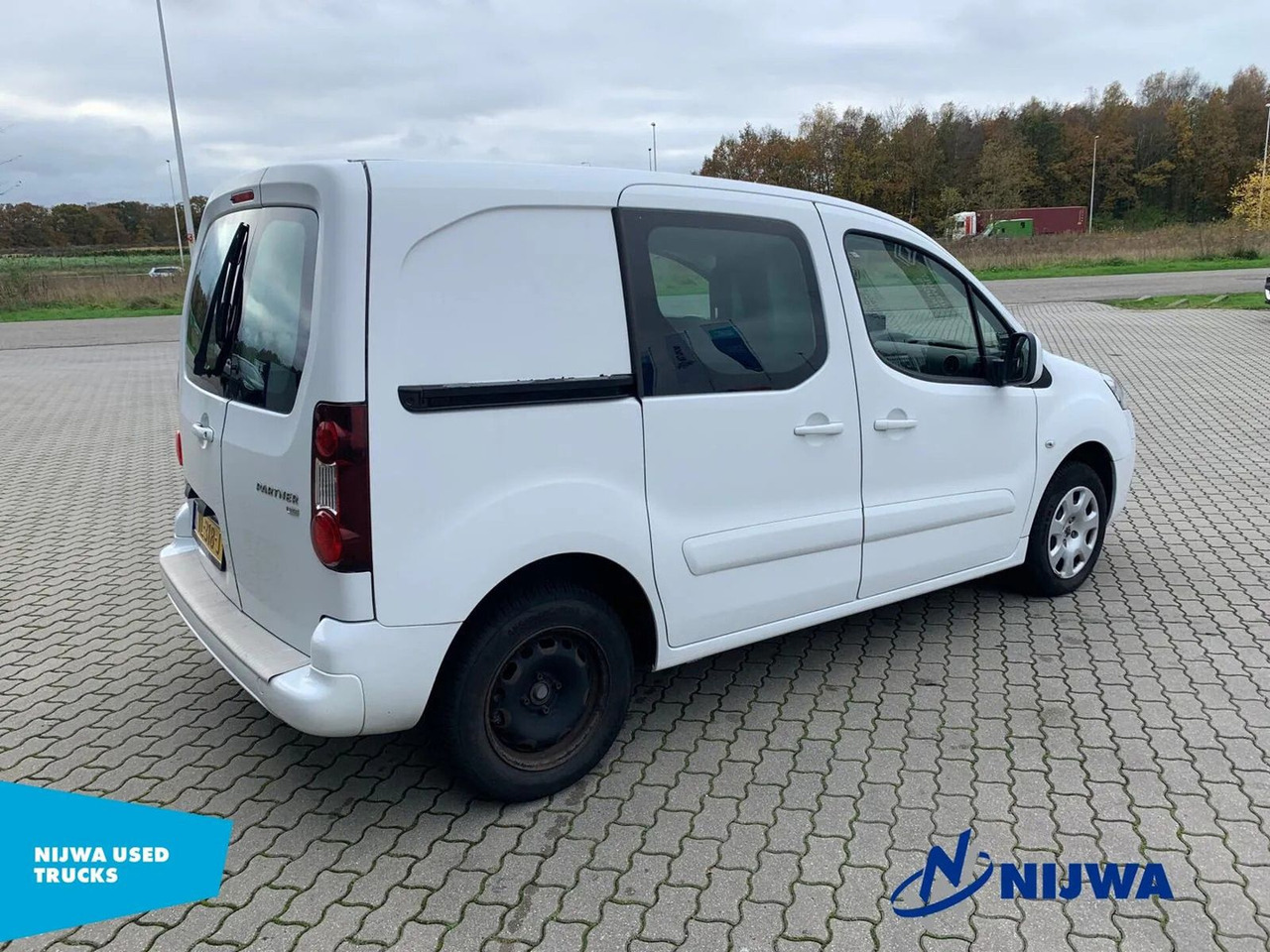 Peugeot Partner Navigatie + Airco Kasten - Malá dodávka: obrázok 3 Peugeot Partner Navigatie + Airco Kasten - Malá dodávka: obrázok 3