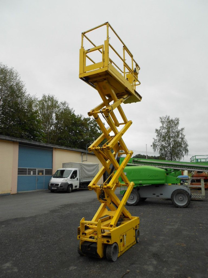 Genie GS 1930, Scherenarbeitsbühne Genie 8 m - Automobilová plošina: obrázok 2 Genie GS 1930, Scherenarbeitsbühne Genie 8 m - Automobilová plošina: obrázok 2