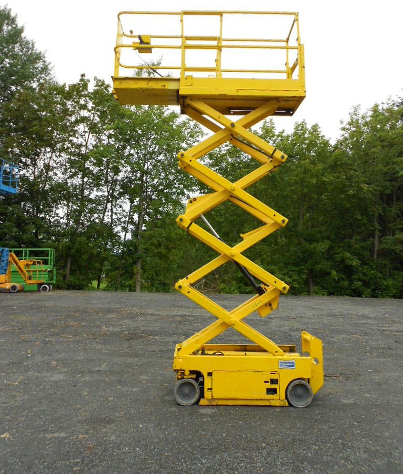 Genie GS 1930, Scherenarbeitsbühne Genie 8 m - Automobilová plošina: obrázok 5 Genie GS 1930, Scherenarbeitsbühne Genie 8 m - Automobilová plošina: obrázok 5