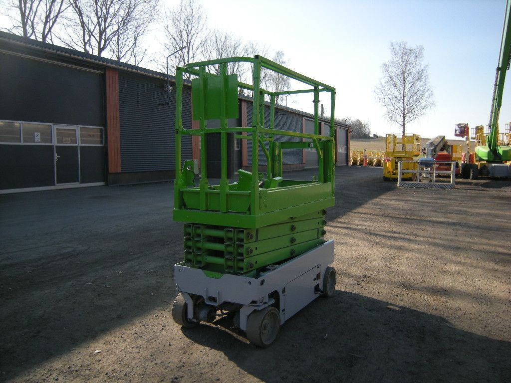 Nový Automobilová plošina Genie GS 1932, Scherenarbeitsbühne Genie 8 m: obrázok 16 Nový Automobilová plošina Genie GS 1932, Scherenarbeitsbühne Genie 8 m: obrázok 16