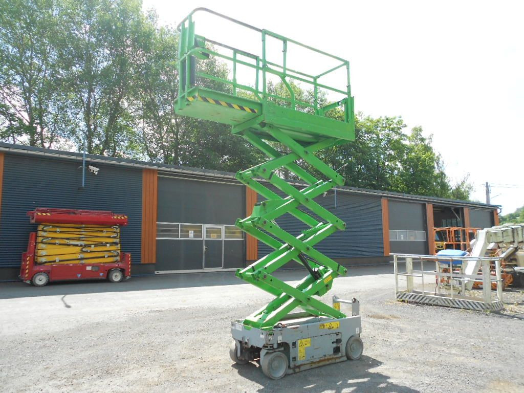 Genie GS 1932, Scherenarbeitsbühne Genie 8 m - Automobilová plošina: obrázok 2 Genie GS 1932, Scherenarbeitsbühne Genie 8 m - Automobilová plošina: obrázok 2