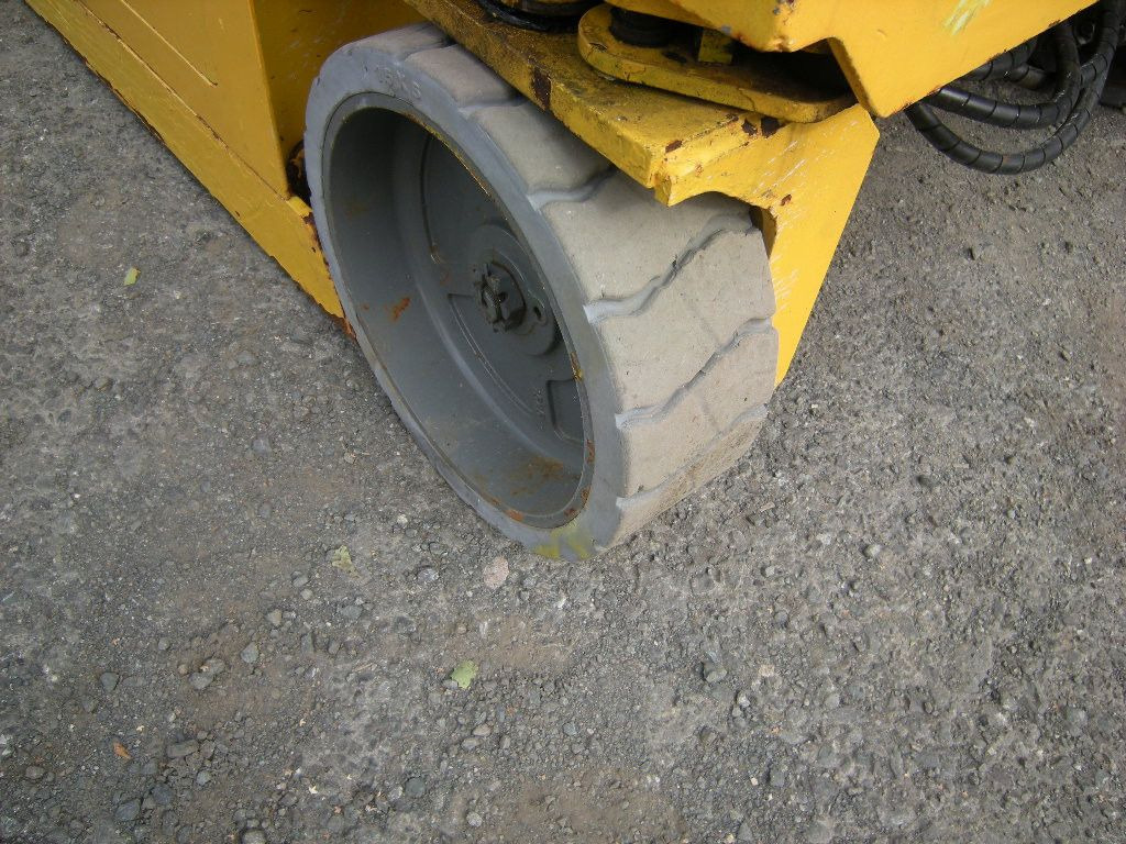 Automobilová plošina Genie GS 4047 Scherenarbeitsbühne Genie 14 m: obrázok 6 Automobilová plošina Genie GS 4047 Scherenarbeitsbühne Genie 14 m: obrázok 6