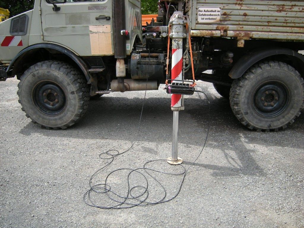 Mercedes-Benz Unimog U1250 mit Kran MKG 105 - Dodávka sklápač: obrázok 5 Mercedes-Benz Unimog U1250 mit Kran MKG 105 - Dodávka sklápač: obrázok 5