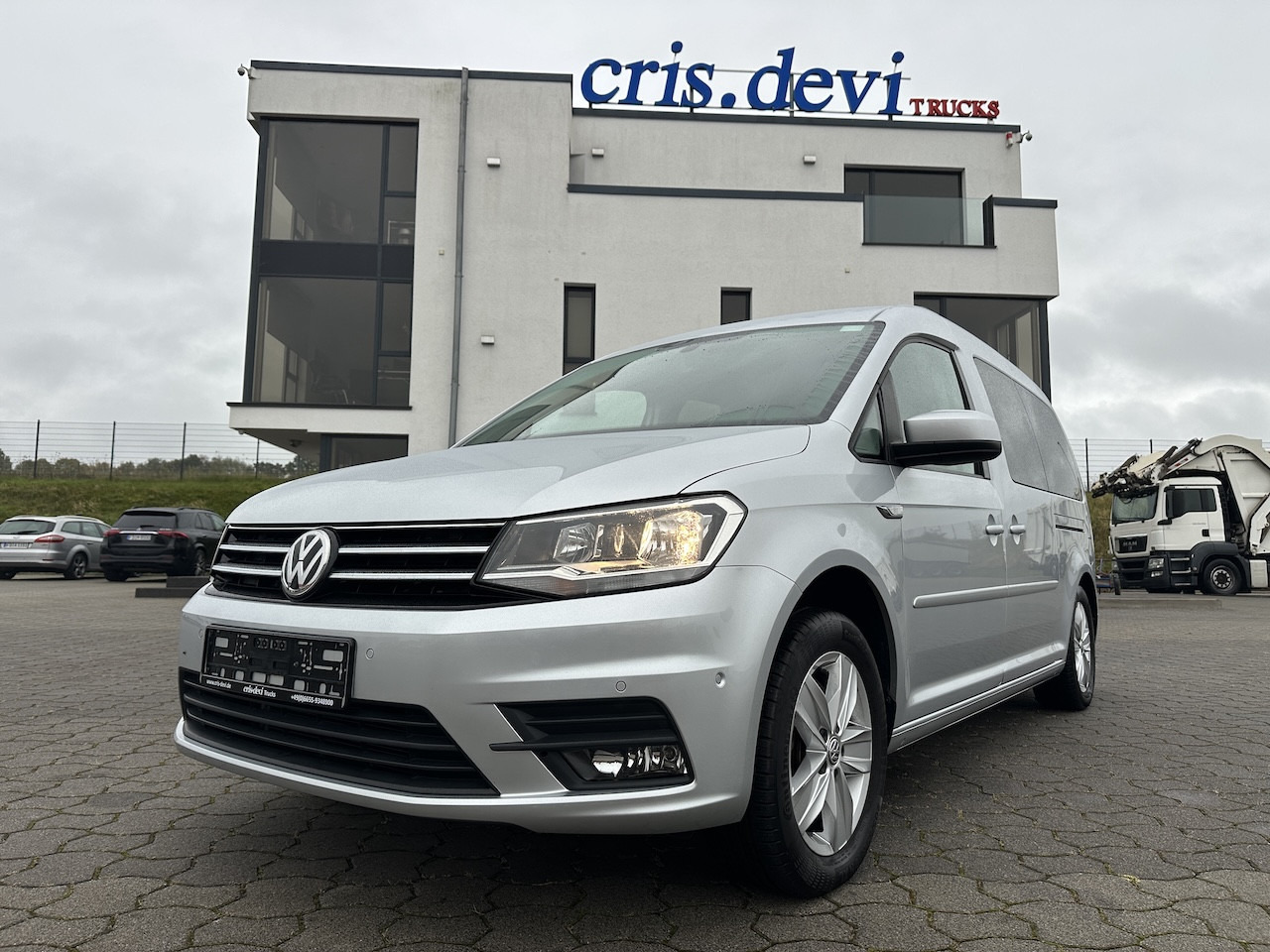 VW Caddy Maxi Paravan Umbau Rollstuhl Heckeinstieg - Iné stroje: obrázok 1 VW Caddy Maxi Paravan Umbau Rollstuhl Heckeinstieg - Iné stroje: obrázok 1