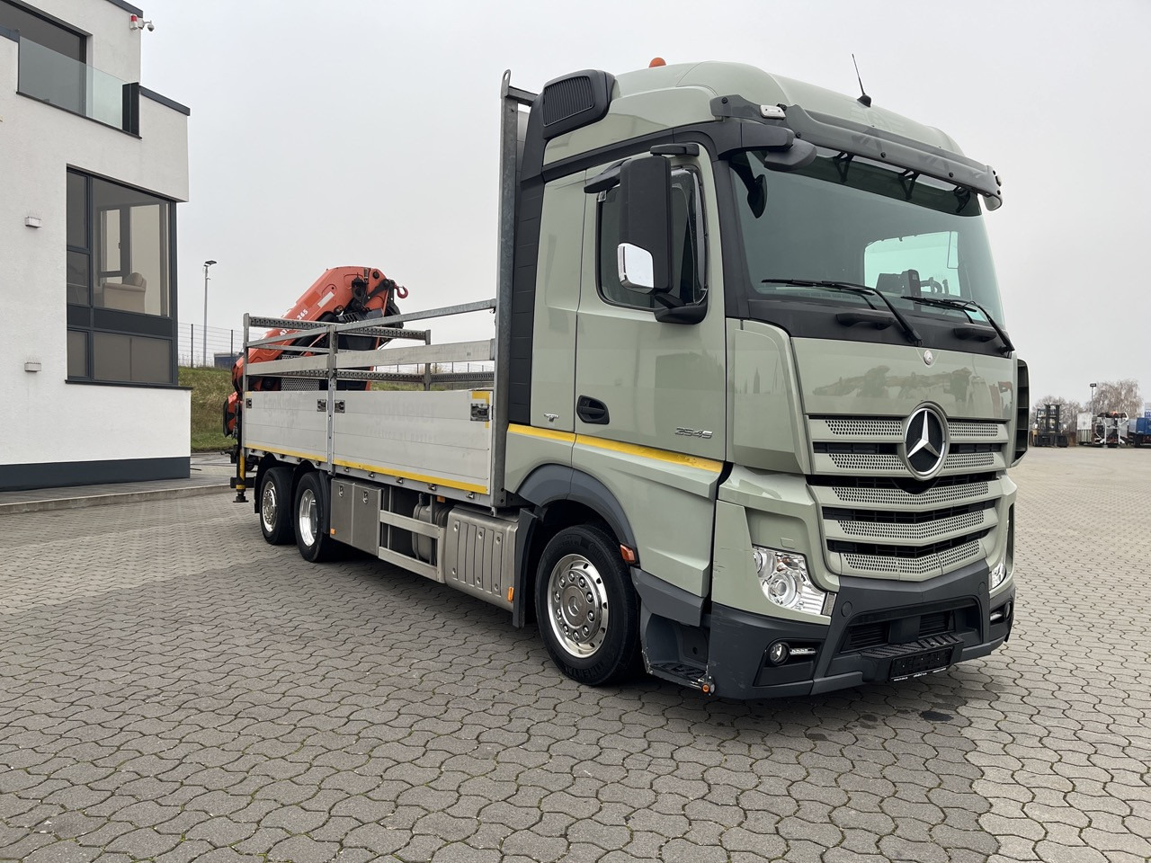 Mercedes-Benz Actros 2545 6x2 EFFER Atlas 265-A6 Lenk- Liftachse - Valníkový/ Plošinový nákladný automobil, Auto s hydraulickou rukou: obrázok 2 Mercedes-Benz Actros 2545 6x2 EFFER Atlas 265-A6 Lenk- Liftachse - Valníkový/ Plošinový nákladný automobil, Auto s hydraulickou rukou: obrázok 2