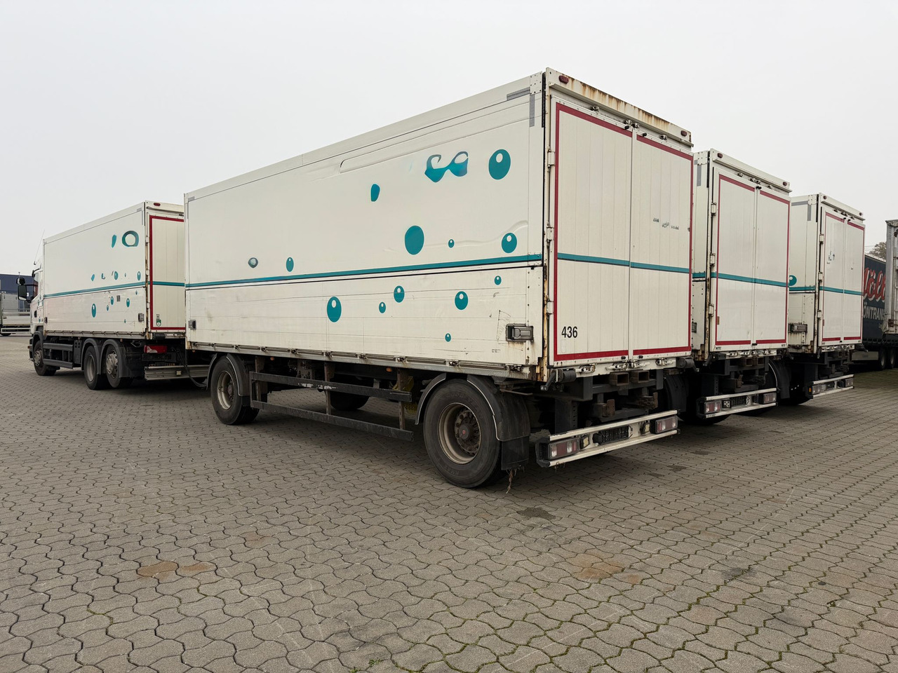 Scania R 450 6x2 Geränkezug + Orten Anhänger - Skříňový nákladní auto: obrázok 4 Scania R 450 6x2 Geränkezug + Orten Anhänger - Skříňový nákladní auto: obrázok 4