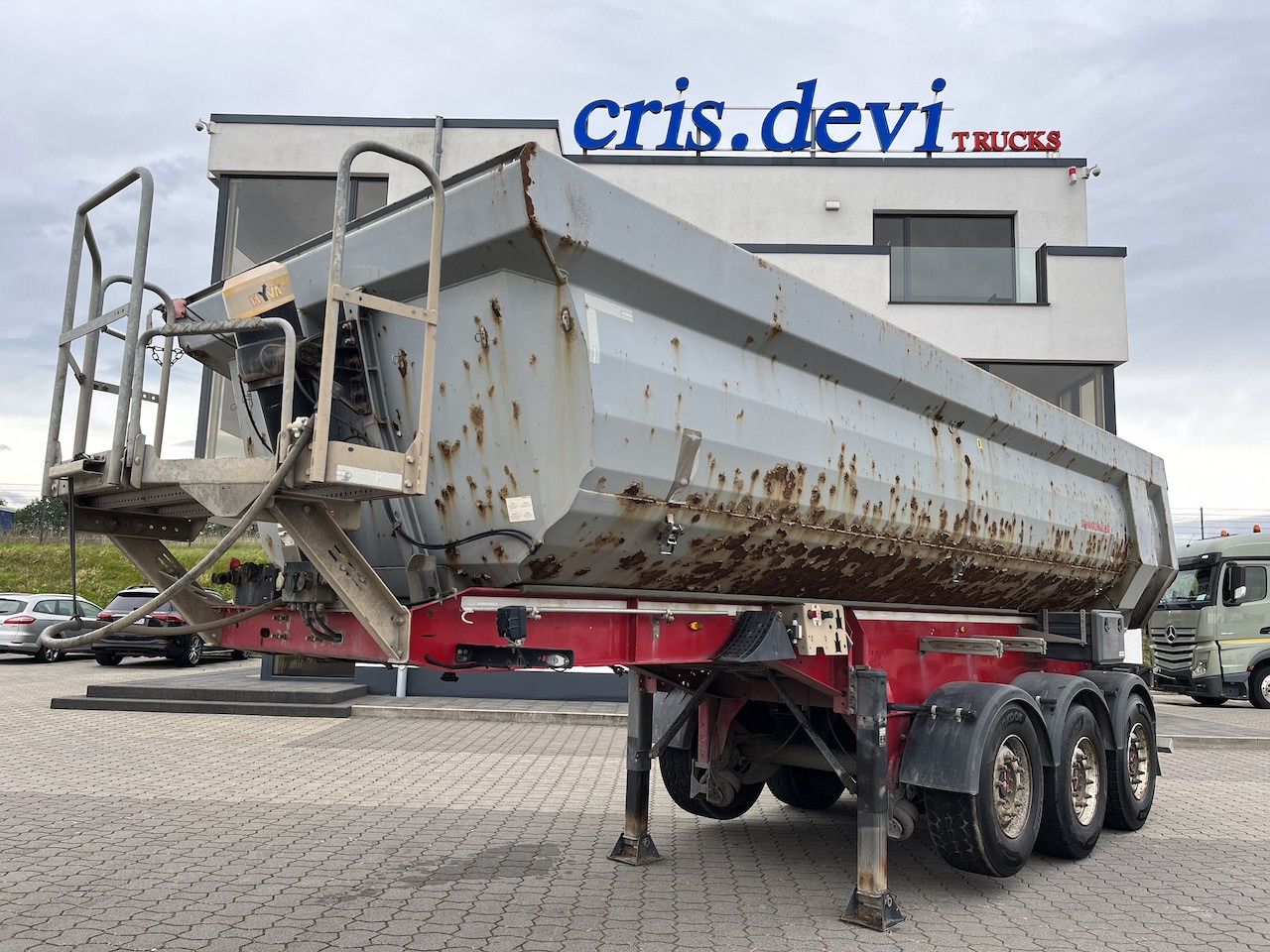 Schwarzmüller SK Kippauflieger Stahlmulde Liftachse - Náves sklápěcí: obrázok 1 Schwarzmüller SK Kippauflieger Stahlmulde Liftachse - Náves sklápěcí: obrázok 1