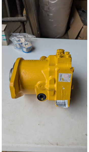 Komatsu D65PX-15 - HYDRAULIC MOTOR ASSY - 708-7L-00040 - Buldozér: obrázok 5 Komatsu D65PX-15 - HYDRAULIC MOTOR ASSY - 708-7L-00040 - Buldozér: obrázok 5