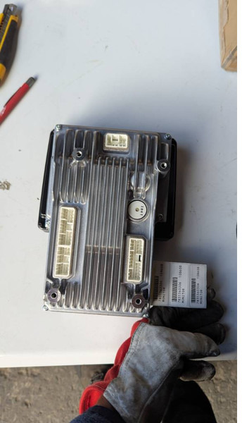 Komatsu PW158-11E0 MONITOR 7835-36-3306 - Elektrický systém pre Stavebné stroje: obrázok 3 Komatsu PW158-11E0 MONITOR 7835-36-3306 - Elektrický systém pre Stavebné stroje: obrázok 3