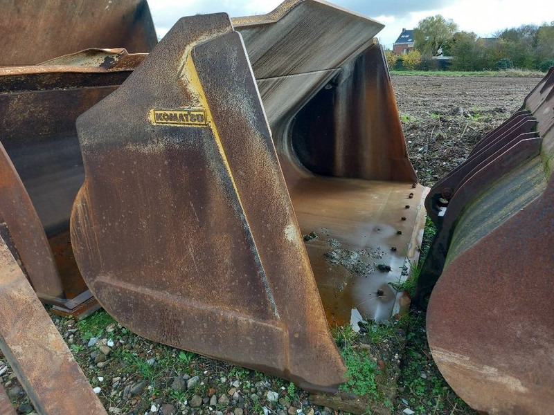 Komatsu WA500-7 - Lyžica pre Stavebné stroje: obrázok 1 Komatsu WA500-7 - Lyžica pre Stavebné stroje: obrázok 1
