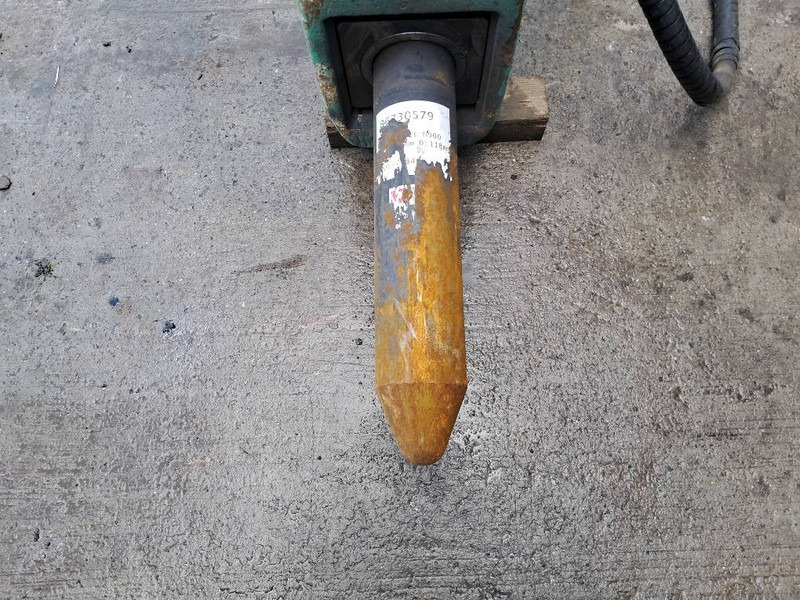 MONTABERT M900 - Hydraulické kladivo pre Stavebné stroje: obrázok 3 MONTABERT M900 - Hydraulické kladivo pre Stavebné stroje: obrázok 3