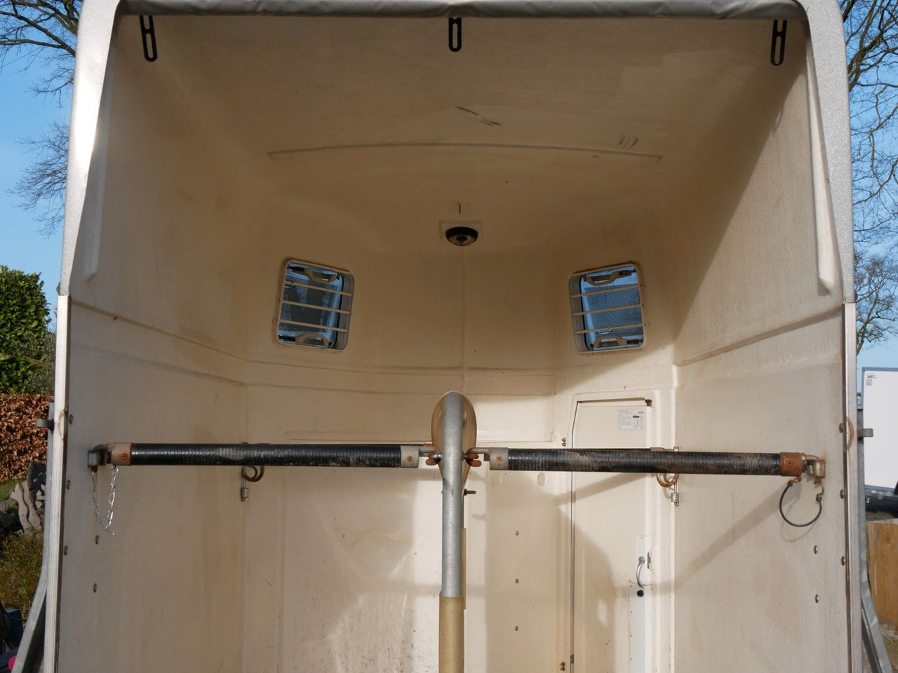 Böckmann Comfort Aluboden - Príves na prepravu koní: obrázok 4 Böckmann Comfort Aluboden - Príves na prepravu koní: obrázok 4