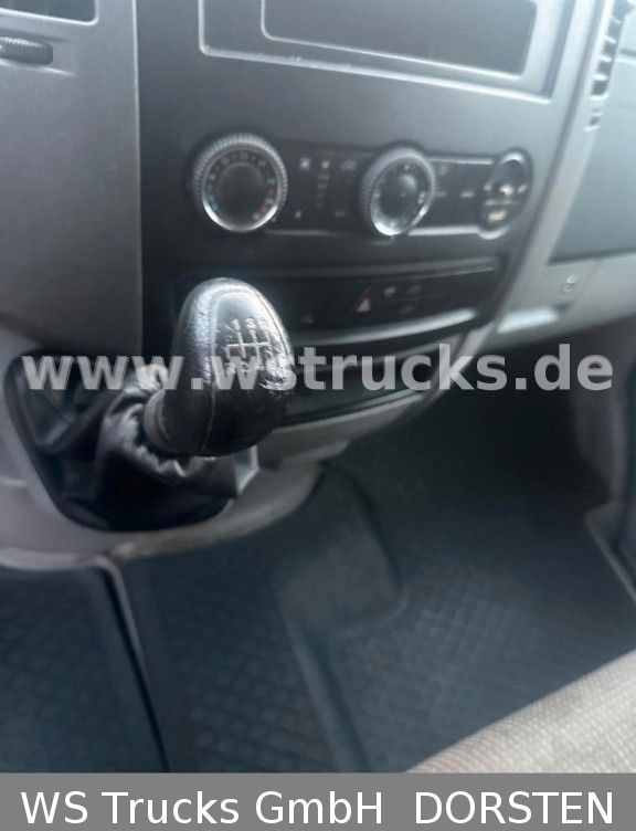 Mercedes-Benz Sprinter II Kasten 216 CDI Hoch/Lang - Automobil: obrázok 4 Mercedes-Benz Sprinter II Kasten 216 CDI Hoch/Lang - Automobil: obrázok 4