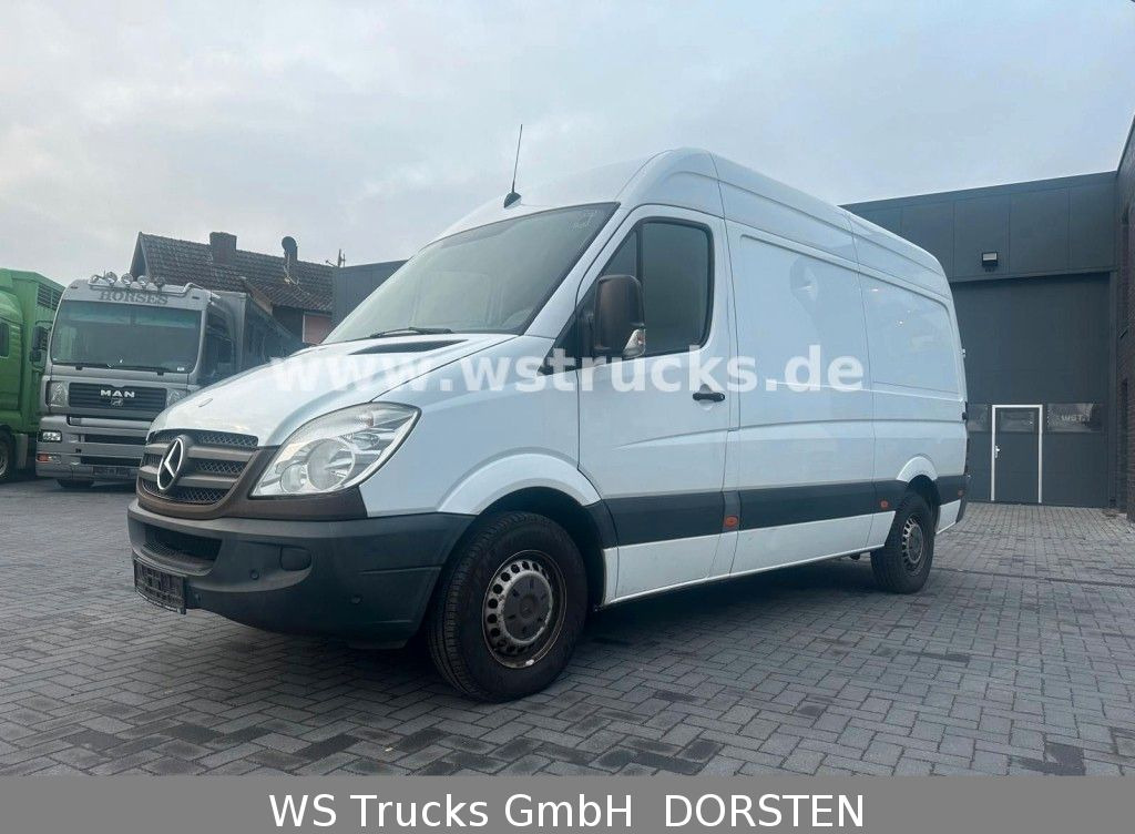 Mercedes-Benz Sprinter II Kasten 216 CDI Hoch/Lang - Automobil: obrázok 3 Mercedes-Benz Sprinter II Kasten 216 CDI Hoch/Lang - Automobil: obrázok 3