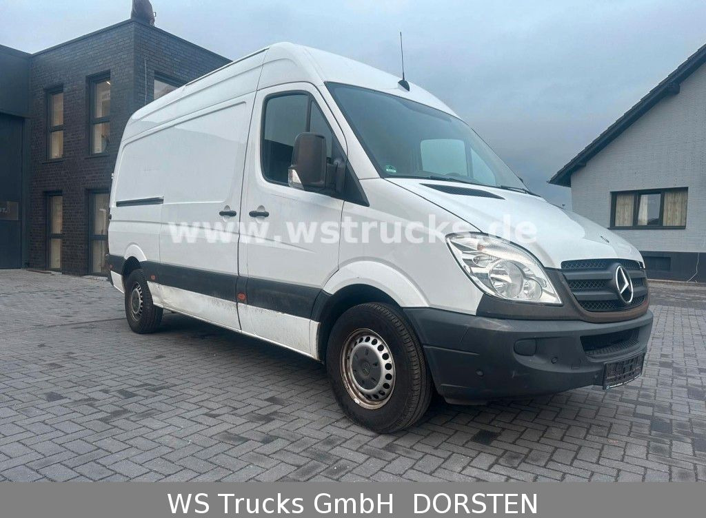 Mercedes-Benz Sprinter II Kasten 216 CDI Hoch/Lang - Automobil: obrázok 1 Mercedes-Benz Sprinter II Kasten 216 CDI Hoch/Lang - Automobil: obrázok 1