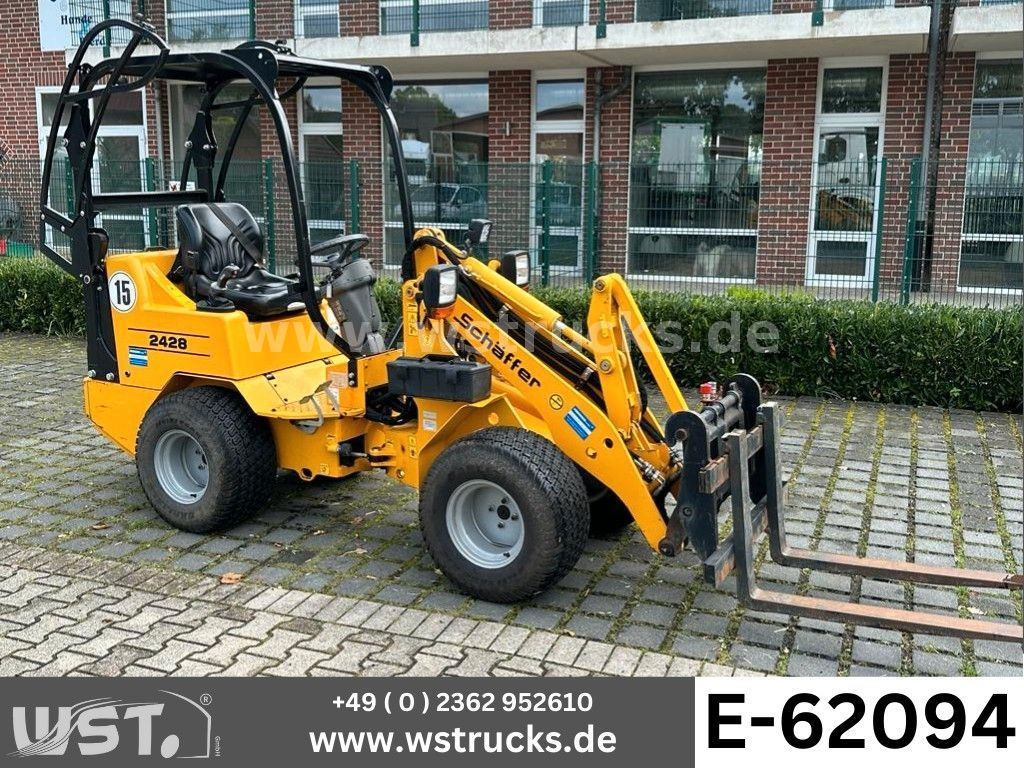 Schäffer 2428 SLT Fahrerschutzkabine , Gabel , Schaufel - Kĺbový nakladač: obrázok 1 Schäffer 2428 SLT Fahrerschutzkabine , Gabel , Schaufel - Kĺbový nakladač: obrázok 1