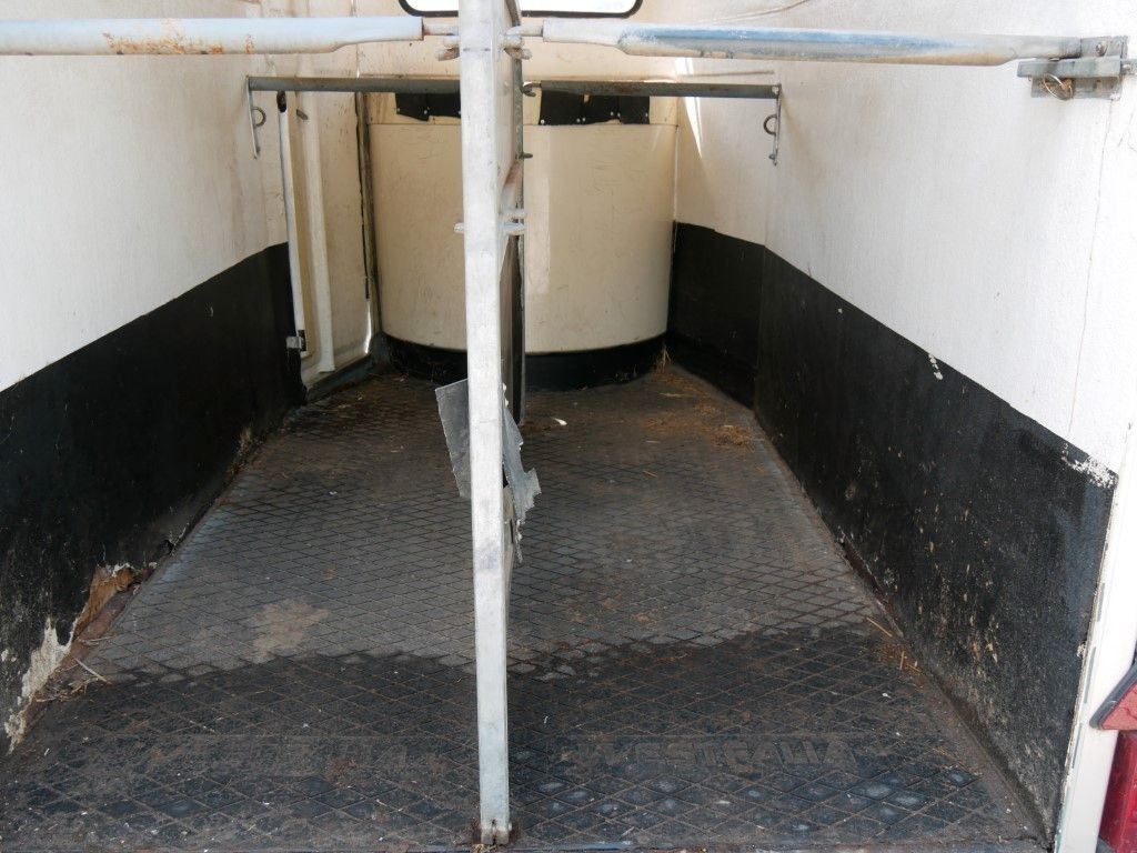Westfalia Vollpoly 2 Pferde mit Sattelkammer - Príves na prepravu koní: obrázok 4 Westfalia Vollpoly 2 Pferde mit Sattelkammer - Príves na prepravu koní: obrázok 4