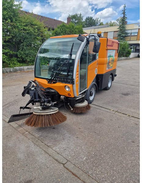 Bucher Kehrmaschine BUCHER-GUYER Kehrmaschine EG 4.500 kg Diesel Topzustand - Priemyselný zametací stroj: obrázok 4 Bucher Kehrmaschine BUCHER-GUYER Kehrmaschine EG 4.500 kg Diesel Topzustand - Priemyselný zametací stroj: obrázok 4